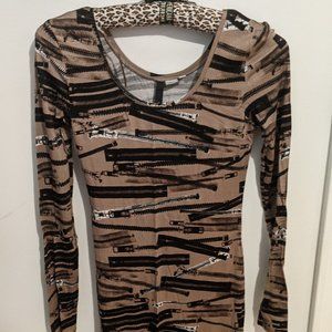 NWT - longsleeve bodycon dress with printed zipper
